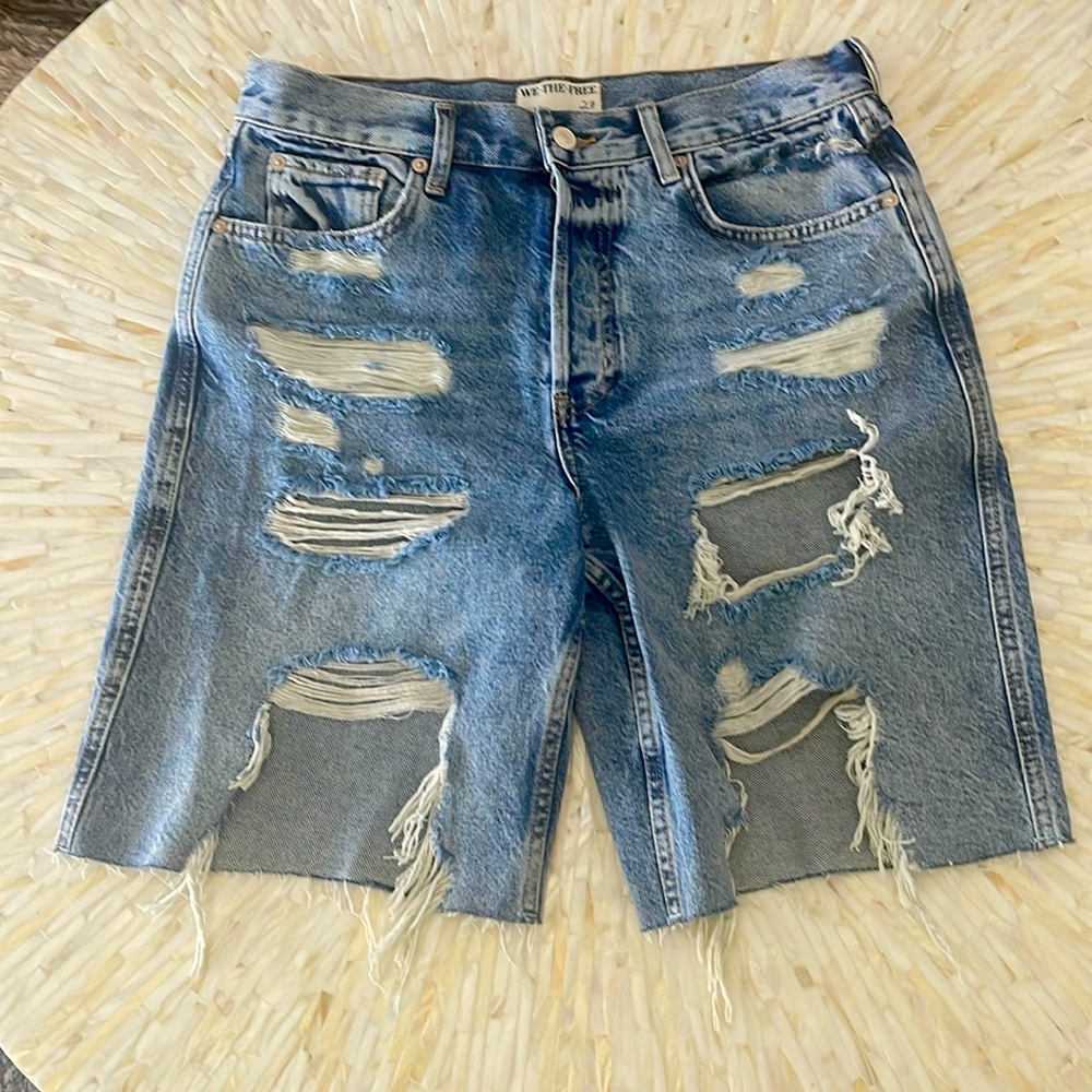 FREE PEOPLE lose fitting Bermuda shorts